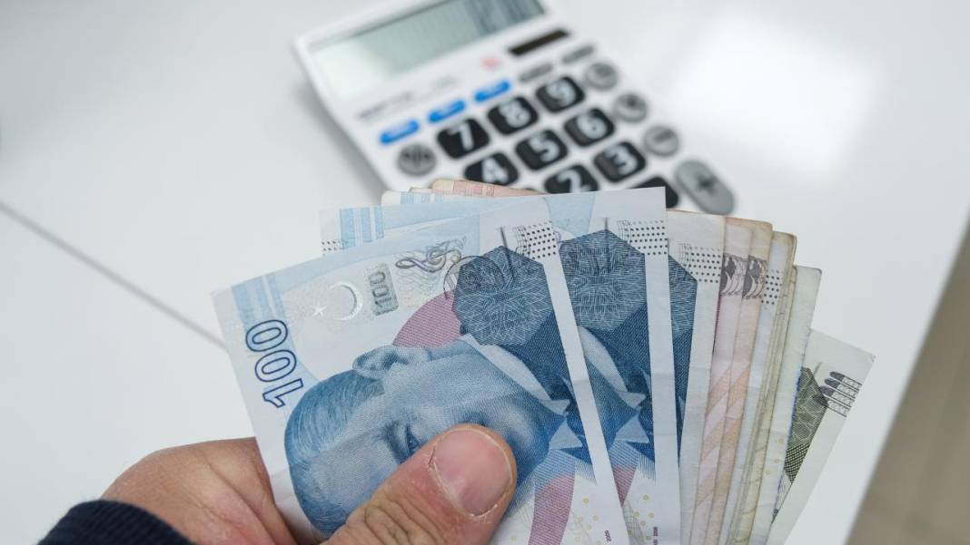 Emekli ve memur maaş zammında ilk hesap! Ocak 2027’de ne kadar alacaklar? 11